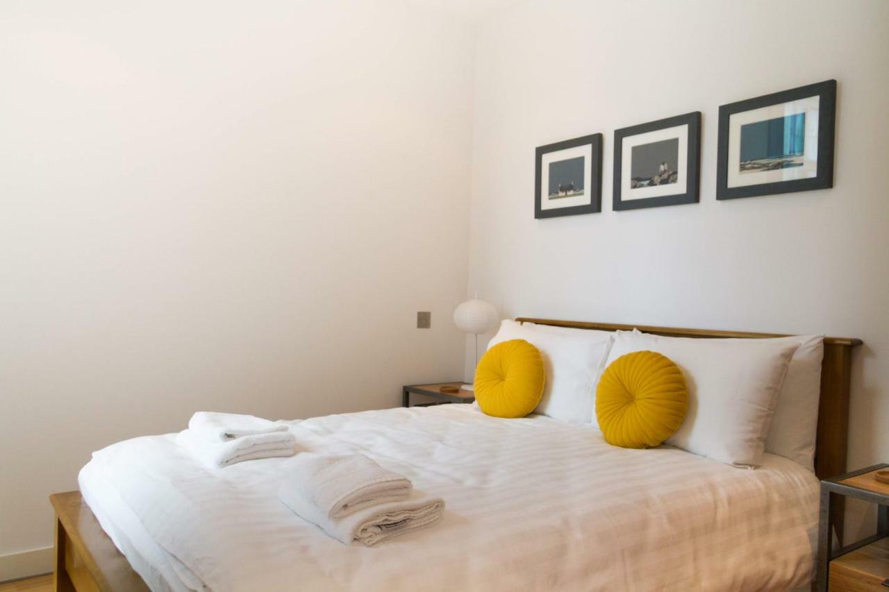 2 Bed Apartment At Quartermile Единбург Екстериор снимка